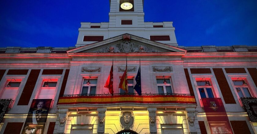 Do we mark all the former Czechs in Madrid with plaques?