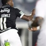 Andres Gomez feels frustrated and celebrates his first goal with Vasco