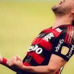 Arrascaeta dedicates the title to his wife and pays tribute to the Flamengo team after four Libertadores