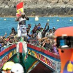 Four dead in a boat running out of supplies 30 kilometers south of El Hierro