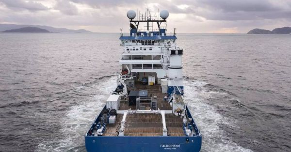 Falkor (Also) sets sail after bureaucratic delays — MercoPress