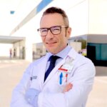 The Conde Oncology team is training public health doctors to use Amancio Ortega’s machines against cancer