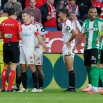 Seville – Betis suspended for 15 minutes for throwing objects from the stands