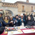 The tenth day of the onion, Calcot Manchego, prevailed above the rain in Consuegra