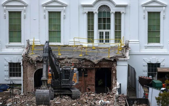 kudupinter – Donald Trumps Lincoln Bathroom Makeover Is Going Viral For All Of The Wrong Reasons