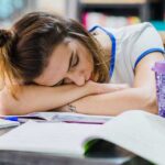 Eight out of ten schools in Argentina start classes before sunrise