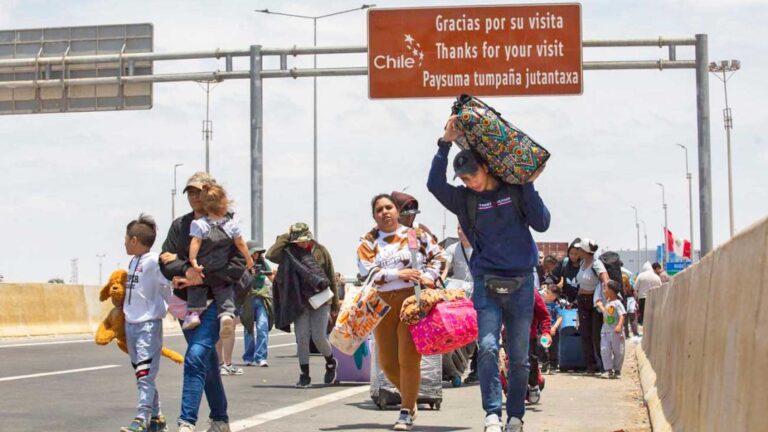 30112025migrantevenezolanochileperuafpg-2145151.jpg