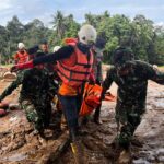 At least 800 people were killed due to floods in several countries in Southeast Asia international