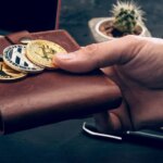 In which cases you pay dividends in cryptocurrencies: a step-by-step guide