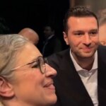 Jordan Bardella was attacked with an egg on his head during a book signing