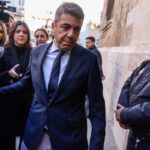 Did you go to Palau on foot or by bus Vilaplana?: Another unknown about Mazón in the afternoon of La Dana | Spain