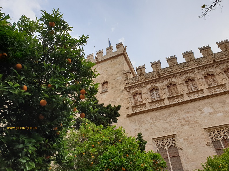 Lonja-de-Seda-Valencia-Silk-Exchange.jpg