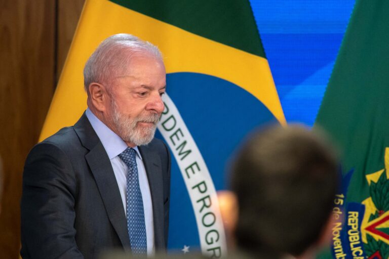 O-presidente-Luiz-Inacio-Lula-da-Silva-participa-da-cerimonia-no-Palacio-do-Planalto-em-que-o-Govern.jpeg