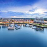 An investment of US$2,000 million to reach 80,000 people