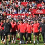 Sevilla, led by Almeida, was powered by more than 13,000 spectators in the last training session before the derby against Betis.