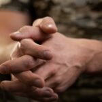 Two army officers are found dead inside a car in the northern canton: they are investigating a possible crime of passion