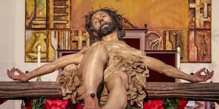 cristo-cruz-triana-U13783220060yIy-1024x512@diario_abc.jpg