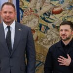 Zelensky announces the resignation of his right-hand man amid the growing corruption scandal in Ukraine