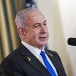 Netanyahu asks the Israeli president for clemency in the corruption trial
