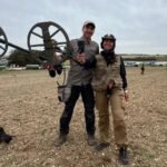 An Argentine couple travels across Europe in search of hidden treasures