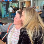 Karina Miley traveled to Mar del Plata and at Aeroparque she was tired of taking selfies