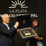 The famous Mona Jiménez: she was honored in La Plata, received the key to the city and was welcomed from the balcony