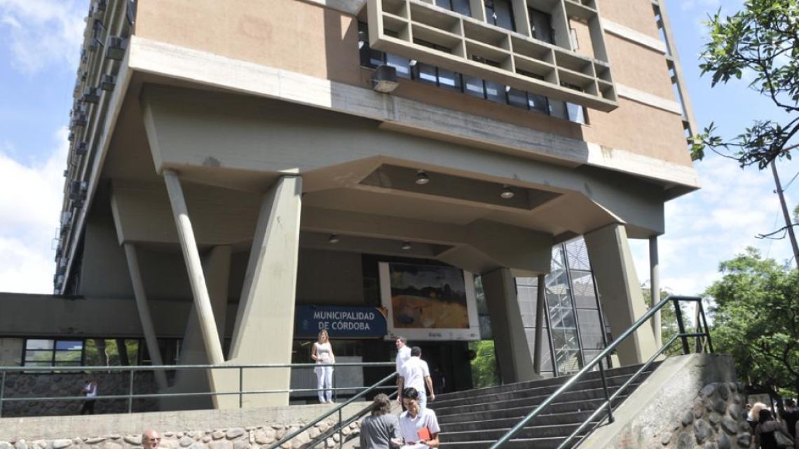 palacio-6-de-julio-cordoba-1795621.jpg