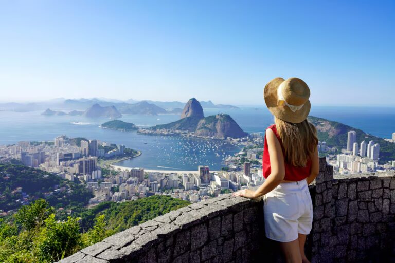 por-sus-paisajes-y-su-gente-rio-de-janeiro-sigue-JNMIQNKD3VC43NO6VI7P65QE6M.jpg