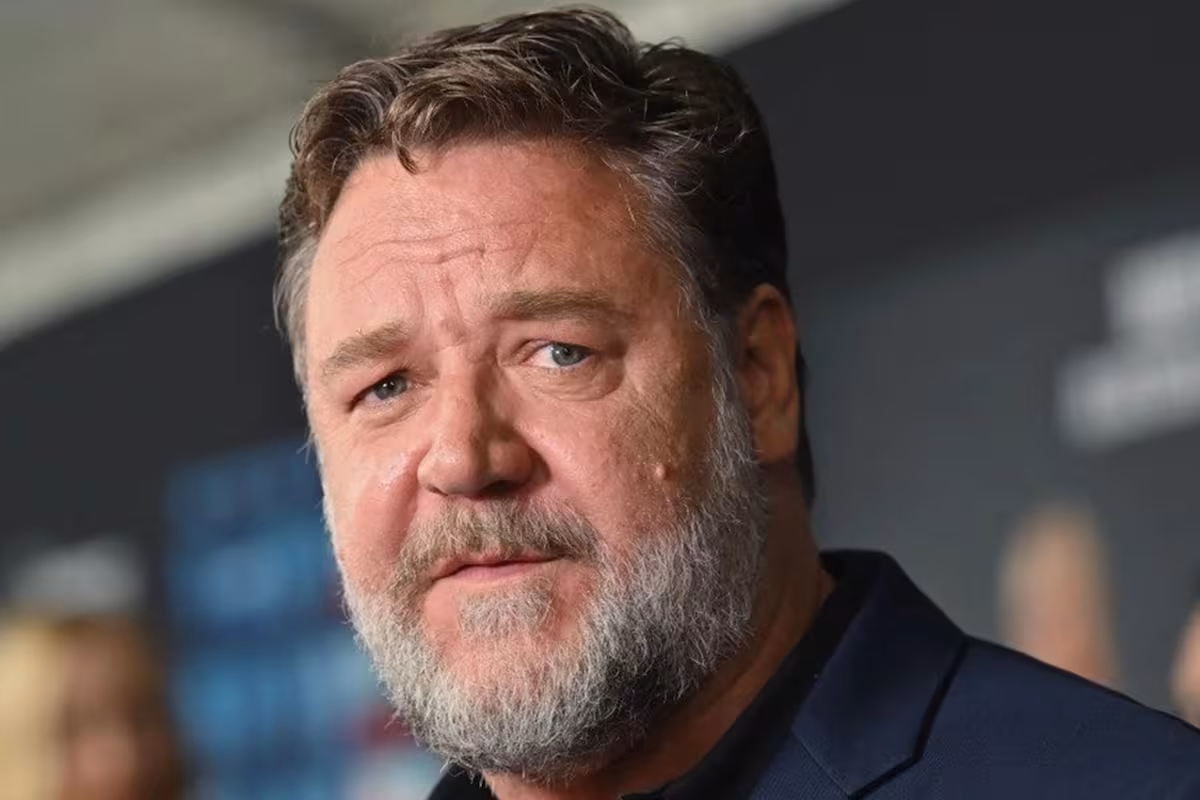 russell-crowe-saco-de-su-dieta-una-bebida-y-7E3MT3N7XBDQ3NMALOLFYPP4KQ.jpg