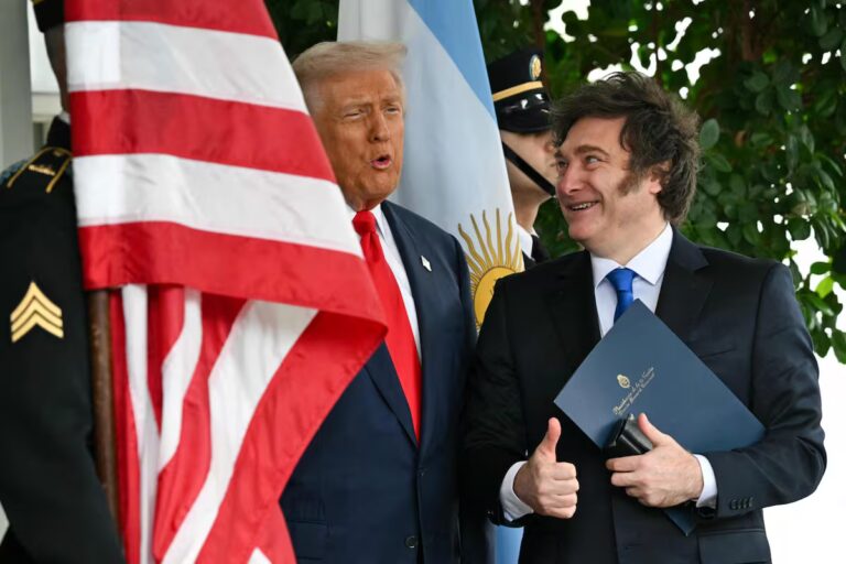 trump-y-milei-durante-la-visita-del-argentino-a-HNZVAQLTXRE47FWRDOTDGW6W4A.jpg