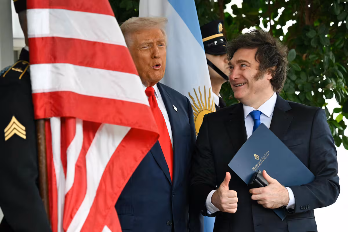 trump-y-milei-durante-la-visita-del-argentino-a-HNZVAQLTXRE47FWRDOTDGW6W4A.jpg