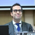 The economy is freed from the obligation to follow the statements issued by the Commission and the Bank of Spain to make its forecasts