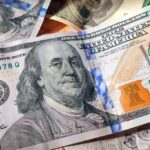 How much did the price of the blue dollar close today, Thursday, December 4, 2025?