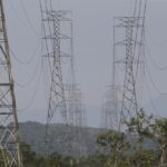 103293855-eco-rio-07-06-2023-torres-de-transmissao-torres-de-transmissao-na-altura-do-arco-metro.jpg