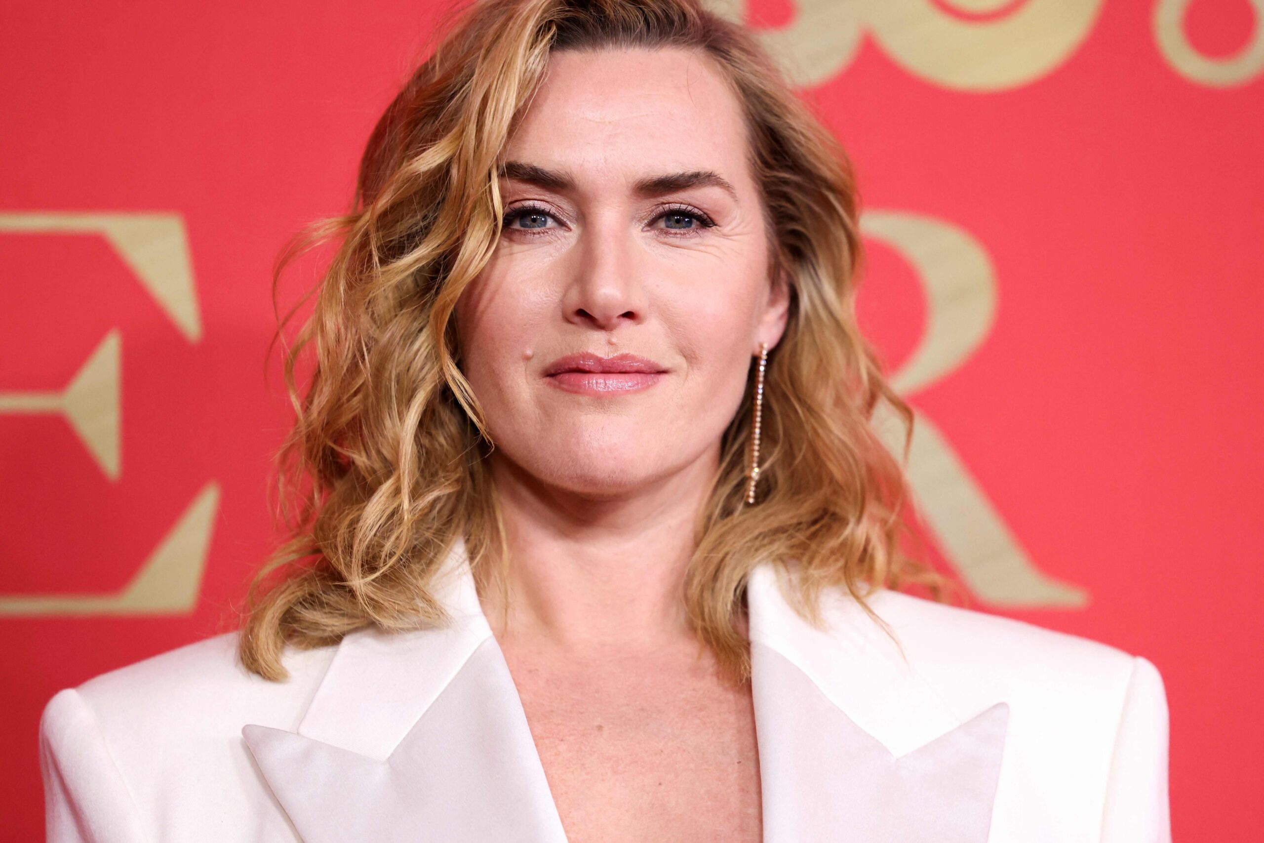 106047184-british-actress-kate-winslet-arrives-for-the-premiere-of-hbos-the-regime-at-the-museu.jpg