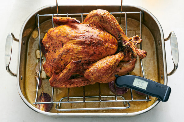 10FD-TURKEY-GUIDE-cooking101-temperature-hlbf-articleLarge.jpg