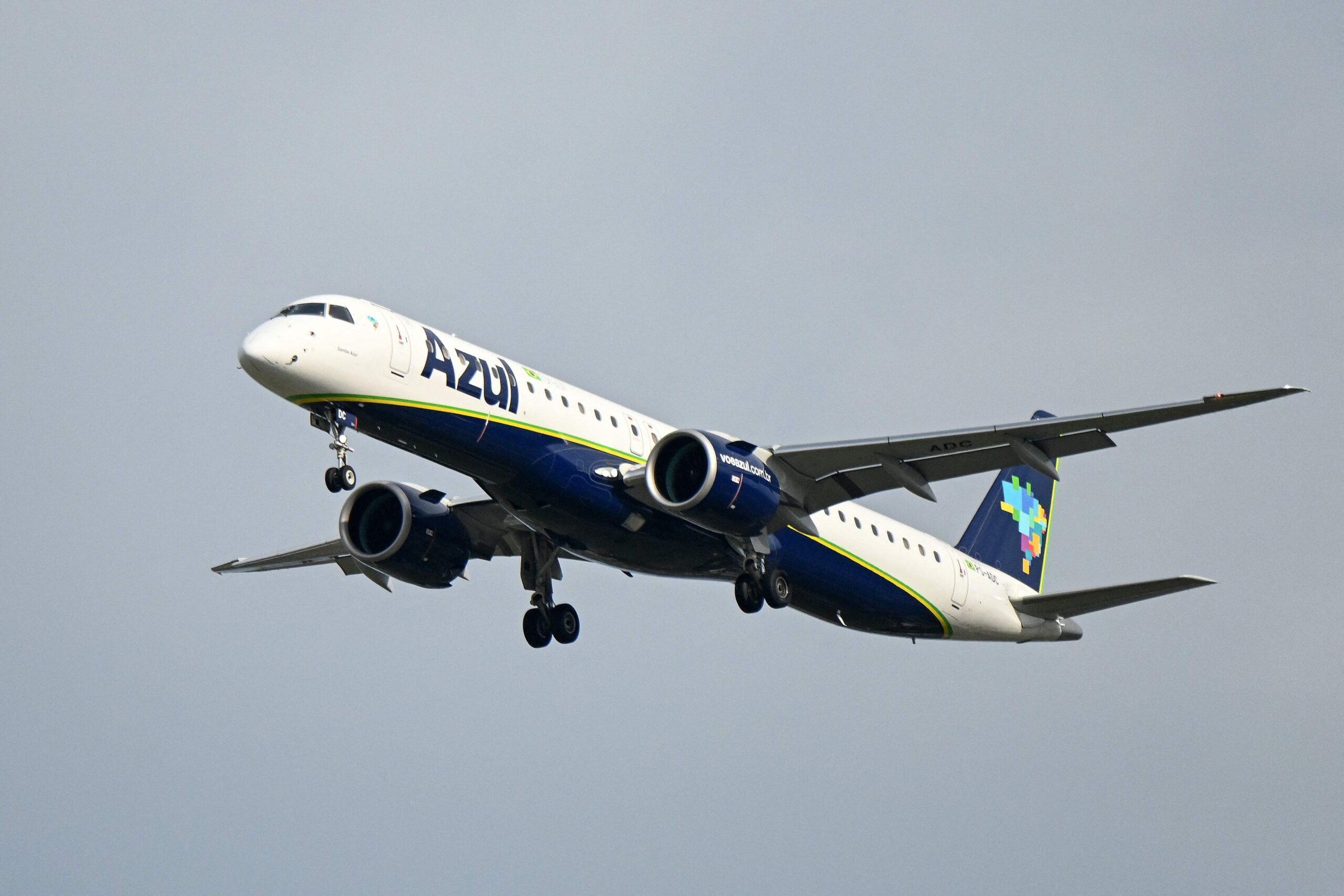 111212847-a-plane-of-brazilian-airline-azul-takes-off-from-carrasco-international-airport-in-ciudad.jpeg