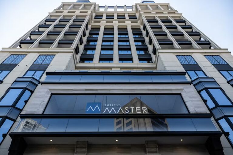 112235390-eco-sao-paulo-sp-05-09-2025-fachada-do-predio-do-banco-master-itaim-bibi-mar.jpg