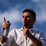 Weakened by Michel, Flavio Bolsonaro slips into talks about 2026 and falls into the crosshairs of the STF