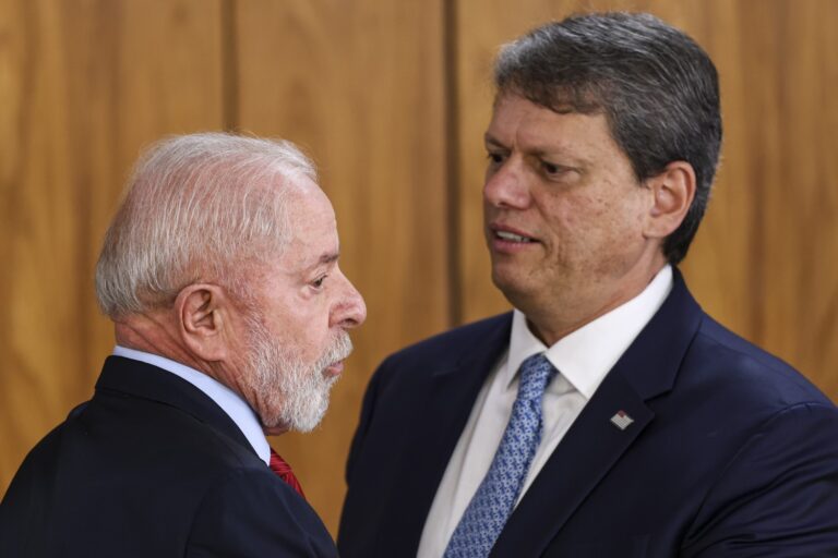 112638024-brasilia-df-29-11-2024-o-presidente-luiz-inacio-lula-da-silva-e-o-governador-de-sao-paul.j.jpeg