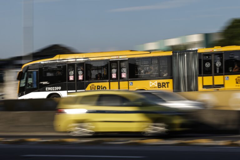 113004561-ri-rio-de-janeiro-rj-13-11-2025-nova-padronizacao-da-identidade-visual-dos-onibus-da.jpg