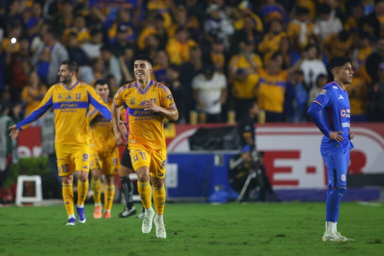 113239695-tigres-argentine-midfielder-11-juan-brunetta-celebrates-scoring-his-teams-first-goa.jpg