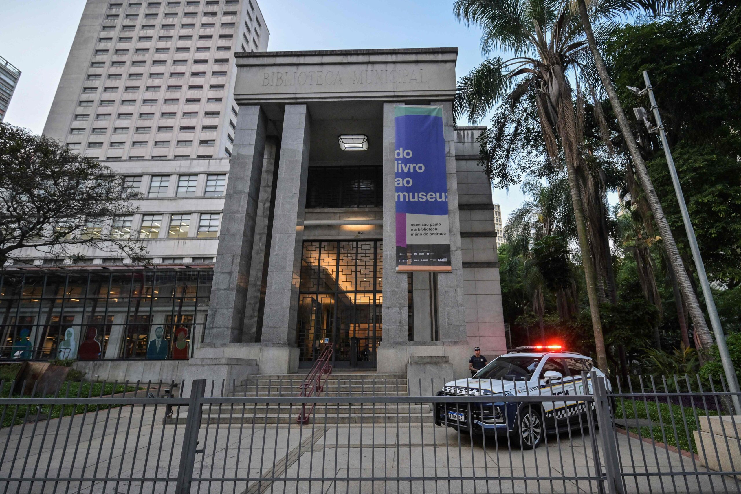 113250277-a-brazilian-police-patrol-stands-in-front-of-the-mario-de-andrade-public-library-in-downto.jpeg