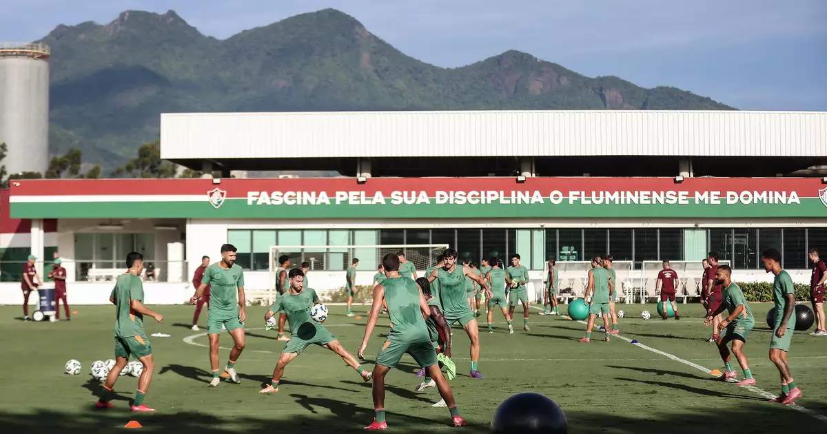 1521611006-treino-do-fluminense-13122025.jpg