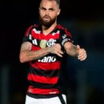 Michael talks about wanting to stay at Flamengo in 2026: ‘I’m trying very hard’