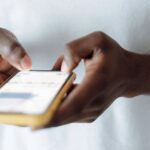 Why checking your cell phone can drain focus and memory – 01/12/2025 – Balance