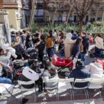 Poverty is rising: the number of vulnerable families receiving a minimum living income rose by 379,000 people last year