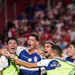 El Lobo faces Guapo with a classic goal