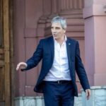 The government revised the budget and allocated more resources to pay salaries, programs and debts