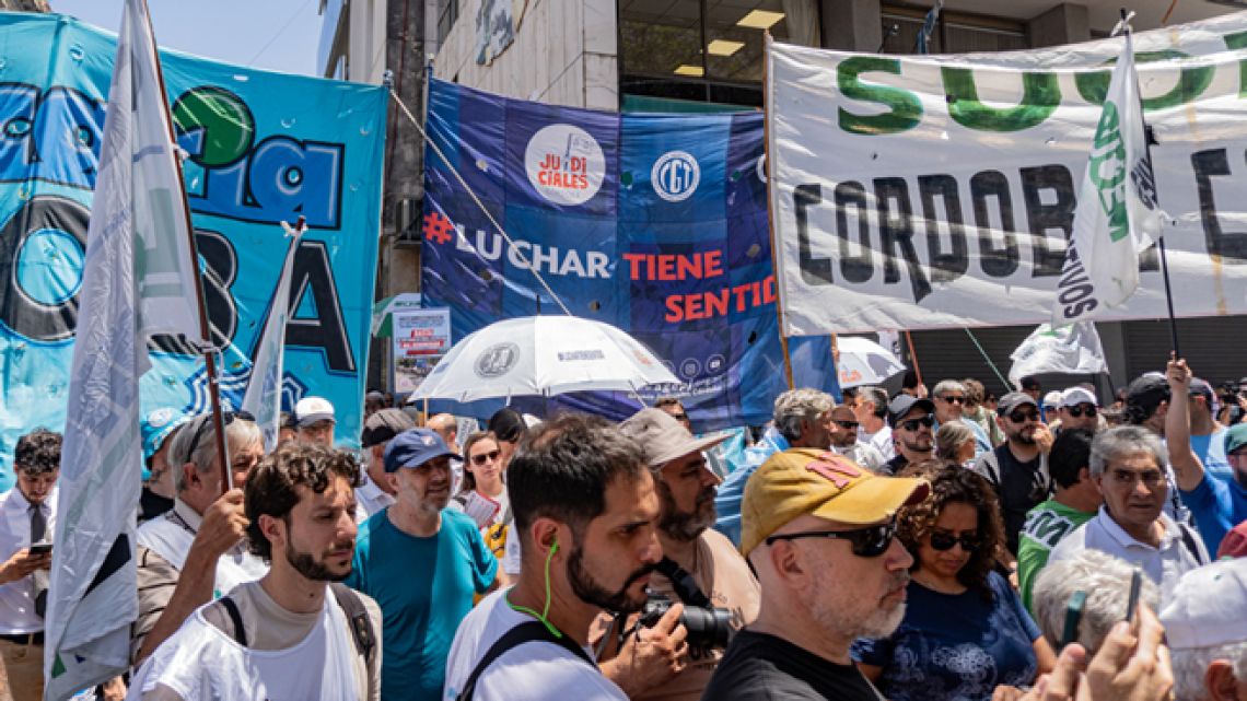 1765285984_protesta-de-gremios-en-cordoba-2149156.jpg